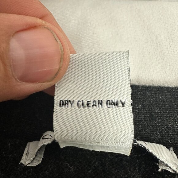 Cabi Argyle Print Black Wool Sleeveless Sweater Vest Size Small 100% Lambswool - Picture 4 of 4